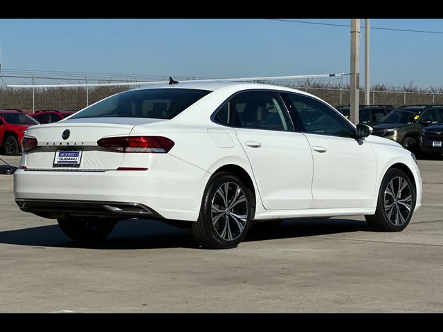 2022 Volkswagen Passat 2.0T SE