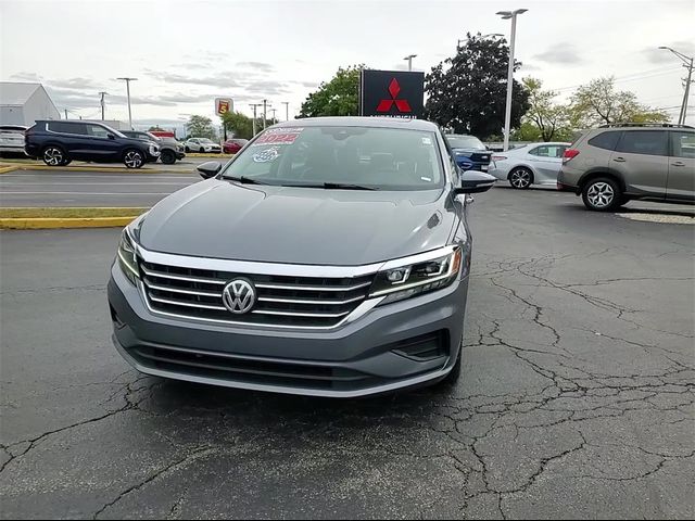 2022 Volkswagen Passat 2.0T SE