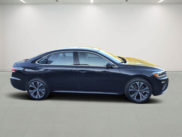 2022 Volkswagen Passat 2.0T SE