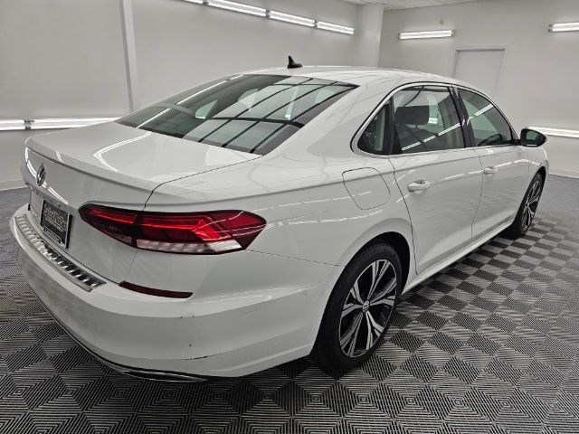 2022 Volkswagen Passat 2.0T SE