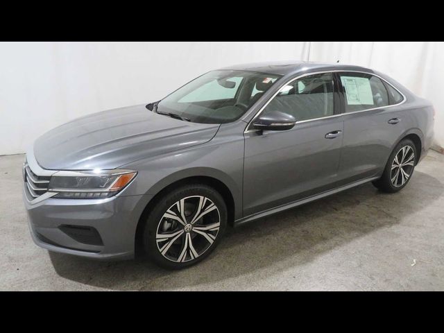 2022 Volkswagen Passat 2.0T SE