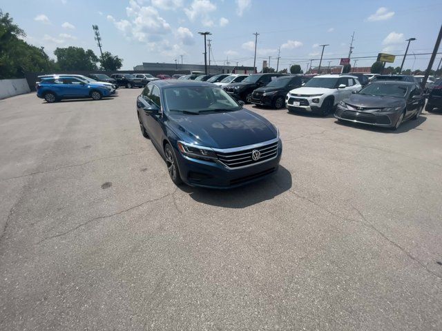 2022 Volkswagen Passat 2.0T SE