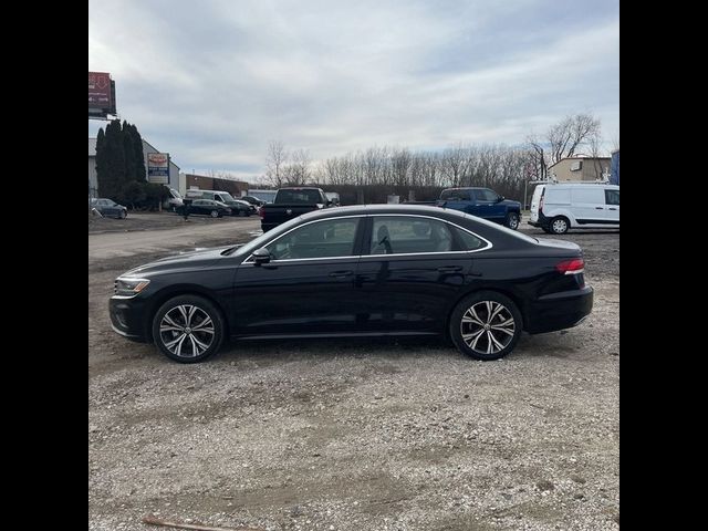 2022 Volkswagen Passat 2.0T SE