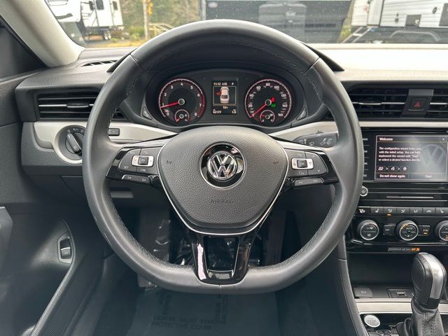 2022 Volkswagen Passat 2.0T SE