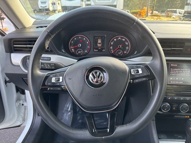 2022 Volkswagen Passat 2.0T SE