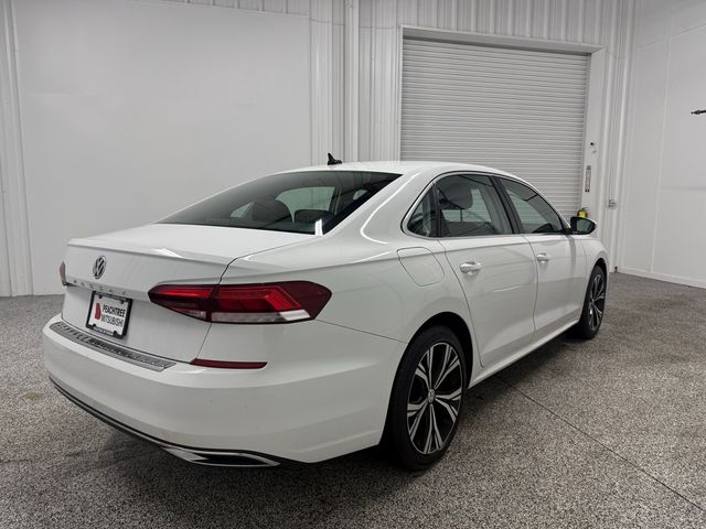 2022 Volkswagen Passat 2.0T SE