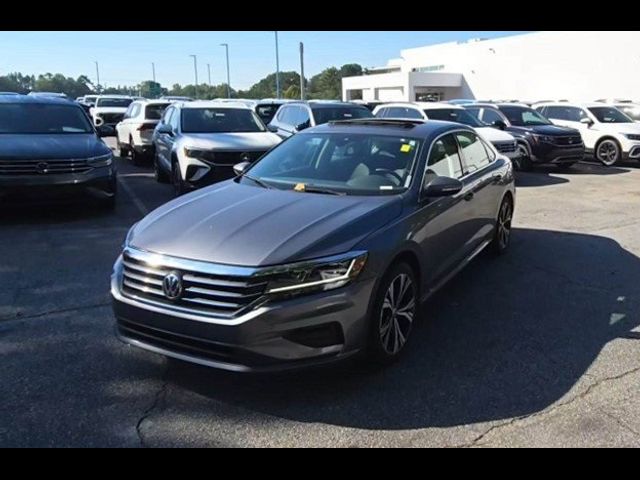 2022 Volkswagen Passat 2.0T SE