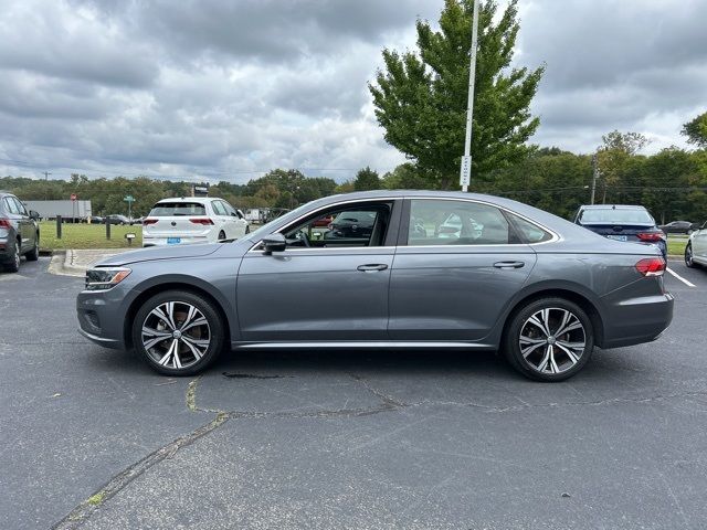 2022 Volkswagen Passat 2.0T SE