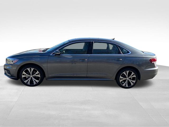 2022 Volkswagen Passat 2.0T SE