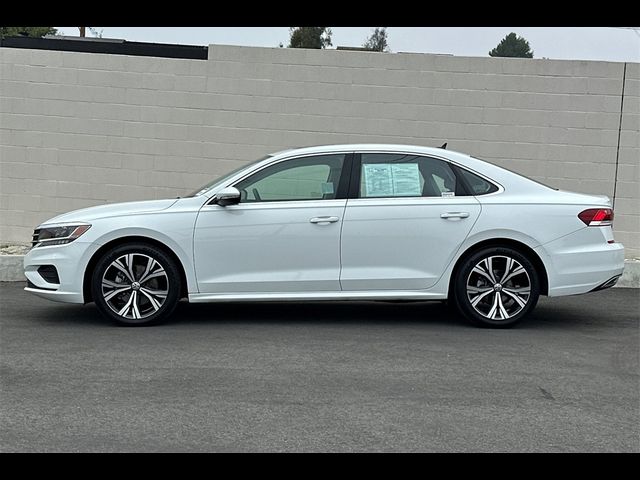 2022 Volkswagen Passat 2.0T SE