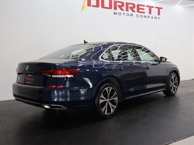 2022 Volkswagen Passat 2.0T SE