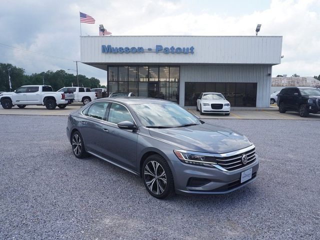 2022 Volkswagen Passat 2.0T SE