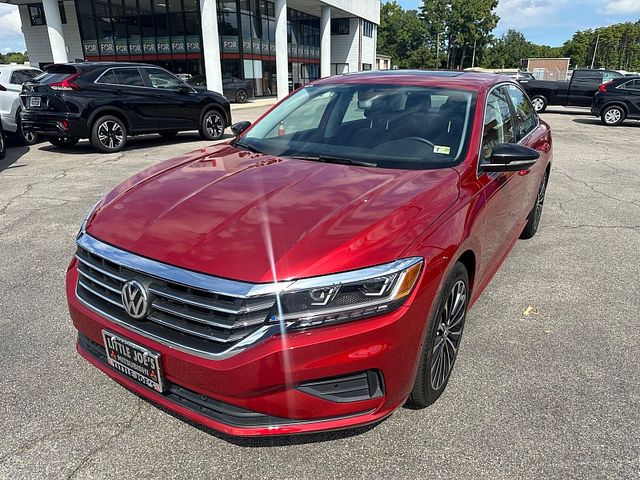 2022 Volkswagen Passat 2.0T Limited Edition