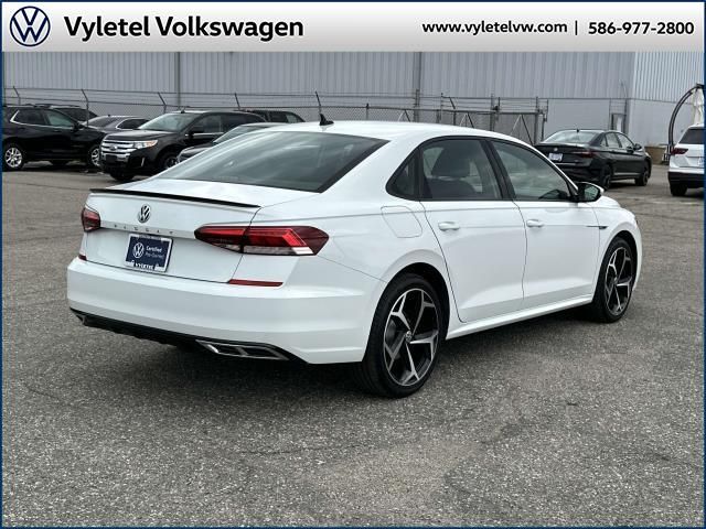 2022 Volkswagen Passat 2.0T R-Line