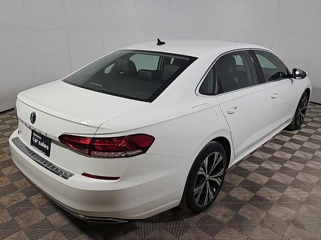 2022 Volkswagen Passat 2.0T SE