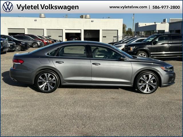 2022 Volkswagen Passat 2.0T SE