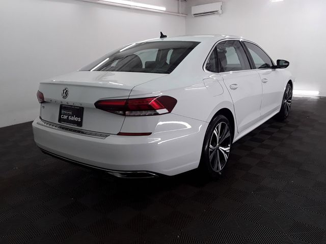 2022 Volkswagen Passat 2.0T SE