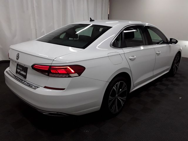 2022 Volkswagen Passat 2.0T SE