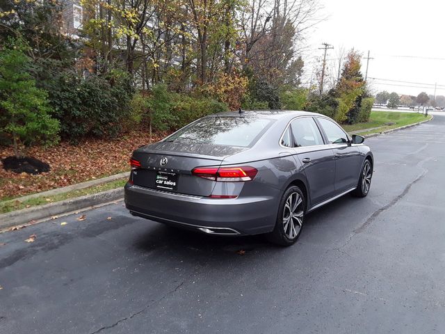 2022 Volkswagen Passat 2.0T SE