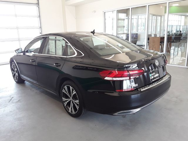 2022 Volkswagen Passat 2.0T SE