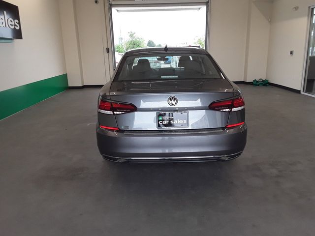 2022 Volkswagen Passat 2.0T SE