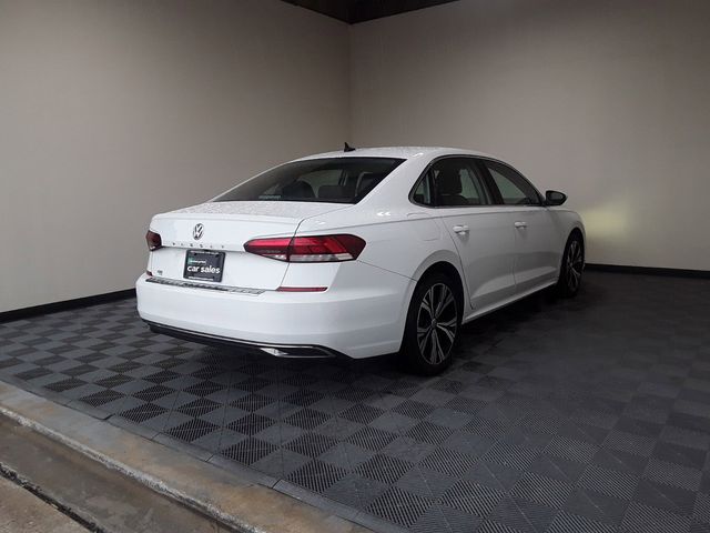 2022 Volkswagen Passat 2.0T SE