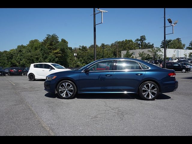 2022 Volkswagen Passat 2.0T SE