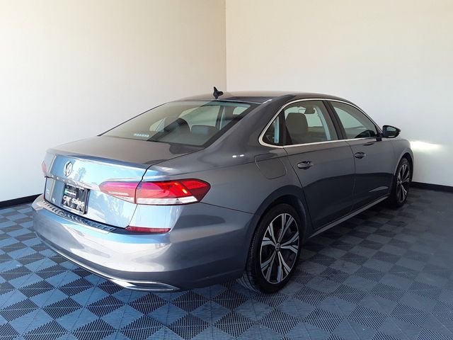 2022 Volkswagen Passat 2.0T SE