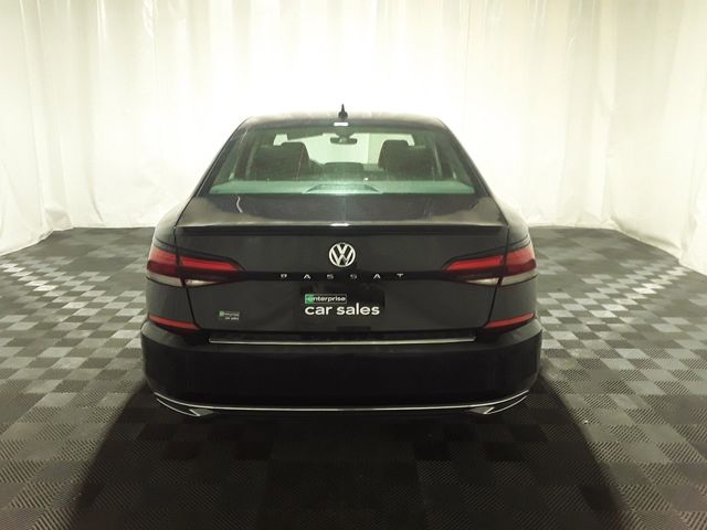 2022 Volkswagen Passat 2.0T SE