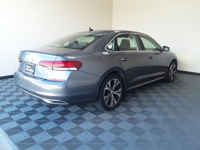 2022 Volkswagen Passat 2.0T SE