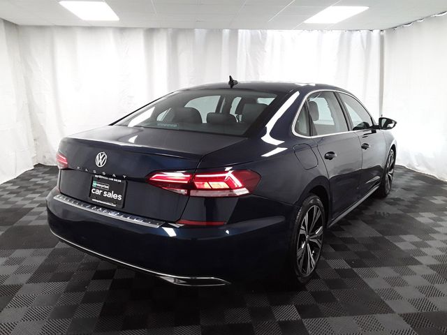 2022 Volkswagen Passat 2.0T SE