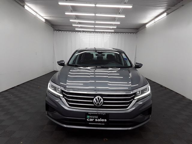 2022 Volkswagen Passat 2.0T SE