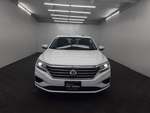 2022 Volkswagen Passat 2.0T SE