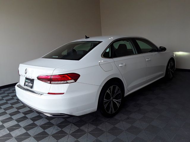 2022 Volkswagen Passat 2.0T SE