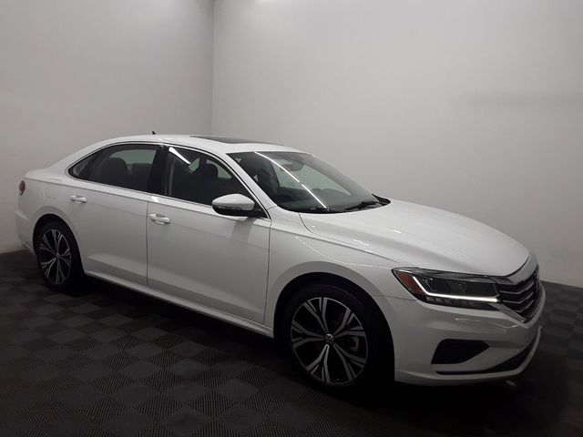 2022 Volkswagen Passat 2.0T SE