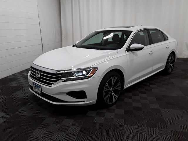 2022 Volkswagen Passat 2.0T SE