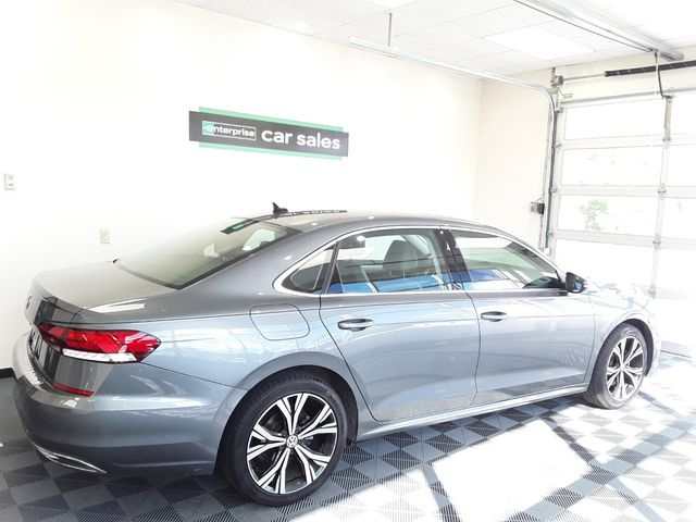 2022 Volkswagen Passat 2.0T SE