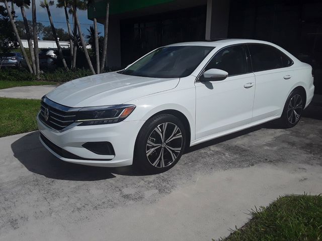 2022 Volkswagen Passat 2.0T SE