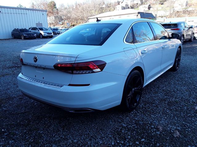 2022 Volkswagen Passat 2.0T SE