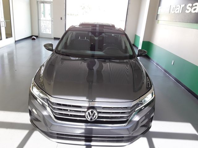 2022 Volkswagen Passat 2.0T SE