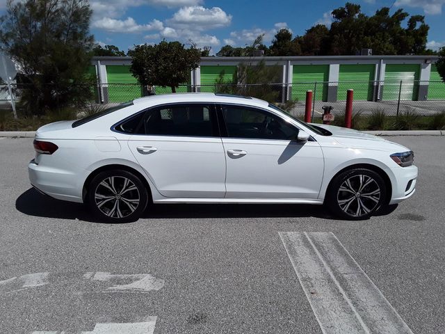 2022 Volkswagen Passat 2.0T SE