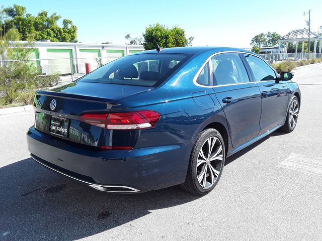 2022 Volkswagen Passat 2.0T SE