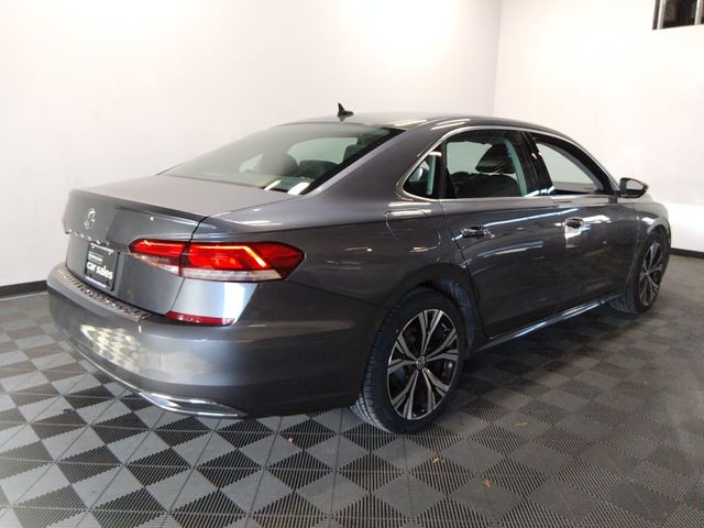 2022 Volkswagen Passat 2.0T SE