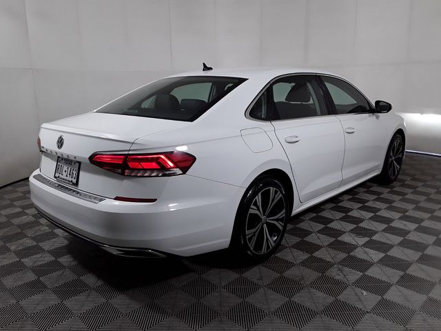 2022 Volkswagen Passat 2.0T SE