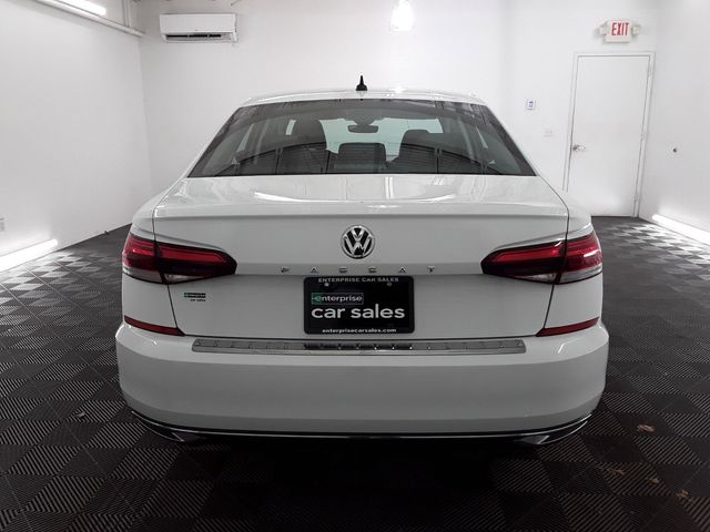 2022 Volkswagen Passat 2.0T SE