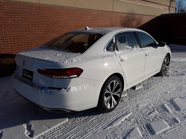 2022 Volkswagen Passat 2.0T SE