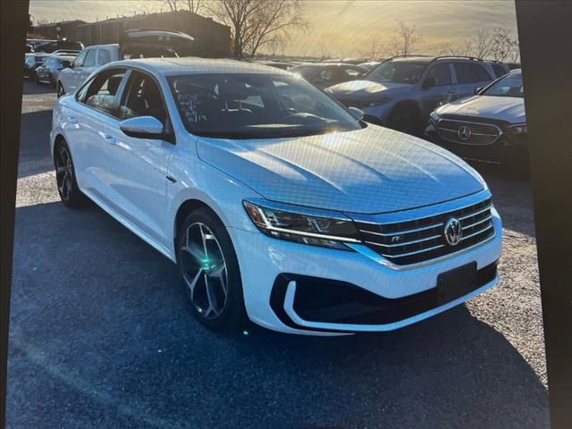 2022 Volkswagen Passat 2.0T R-Line