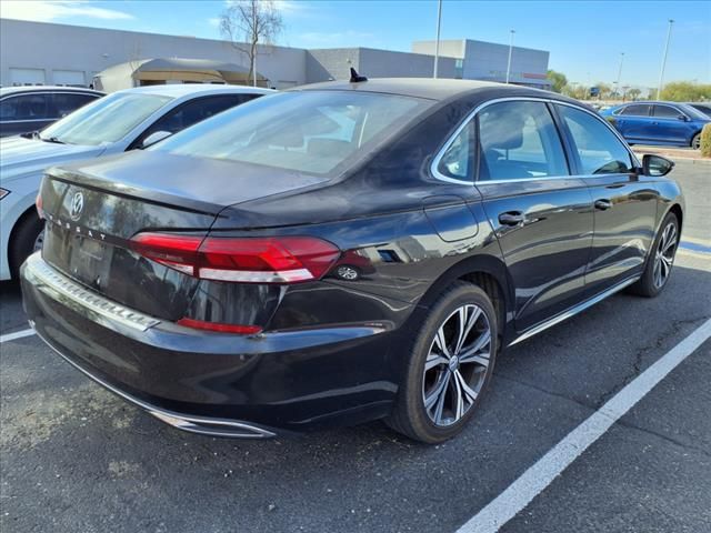 2022 Volkswagen Passat 2.0T SE