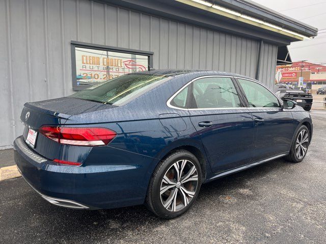 2022 Volkswagen Passat 2.0T SE