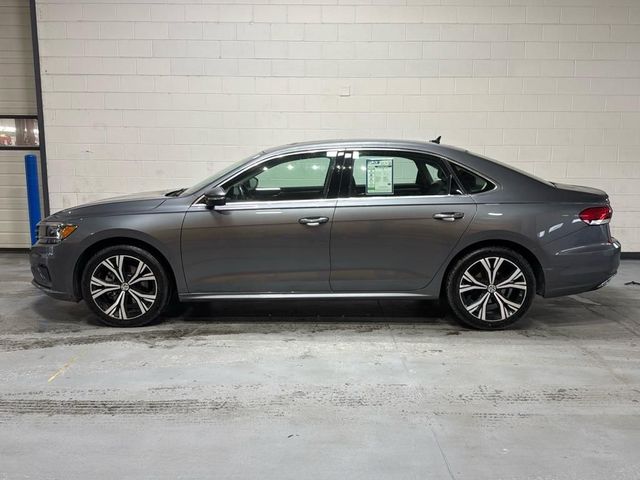 2022 Volkswagen Passat 2.0T SE